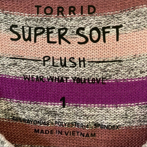NWOT TORRID Stripe Supersoft Plush Tee - Picture 7 of 13